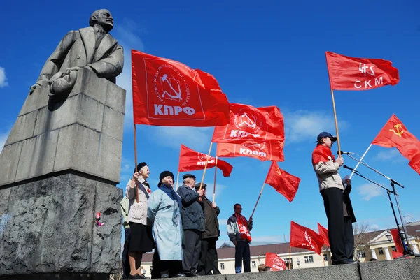 PETROZAVODSK, RUSIA, 1 DE MAYO: miembros del Partido Comunista — Foto de Stock