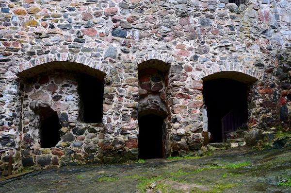 Stenmur av ett medeltida slott — Stockfoto