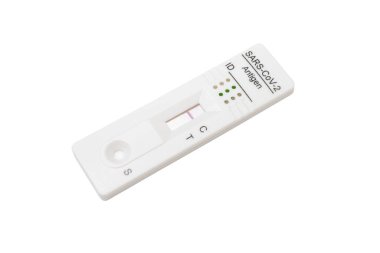 Beyaz arkaplanda koronavirüs testi negatif sonuç verdi