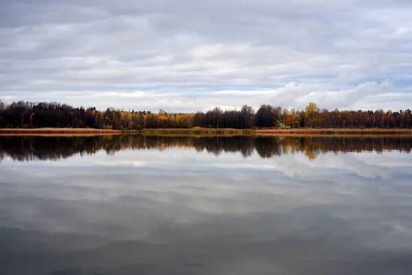 Индийское Лето Озере Туусула Финляндии Красивый Пейзаж — стоковое фото