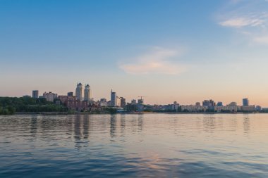 dnepr River dnepropetrovsk şehir üzerinde göster
