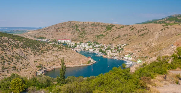 Crimean Mountains form the city of Balaklava — Stock Photo, Image