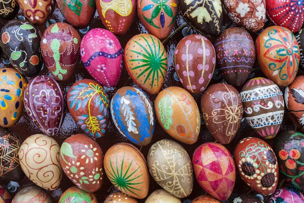 Fondo de huevos de Pascua pintados — Foto de Stock