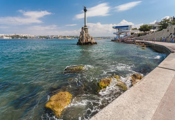 Sivastopol bay girişine engel anıt evlendikten Rus gemileri. bir sevastopol.crimea,ukraine sembolleri