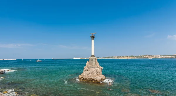 Památník Uchopiv Ruské Lodě Nebránit Vstupu Zálivu Sevastopol Jedním Symbolů — Stock fotografie