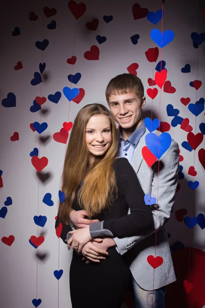 Beautiful young smiling couple — Stock Photo, Image