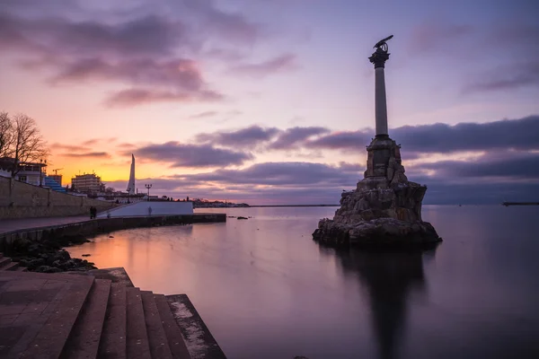 Sivastopol yılında evlendikten savaş gemileri için anıt