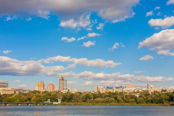 Vista dal parco Shcherbakov a Donetsk — Foto Stock