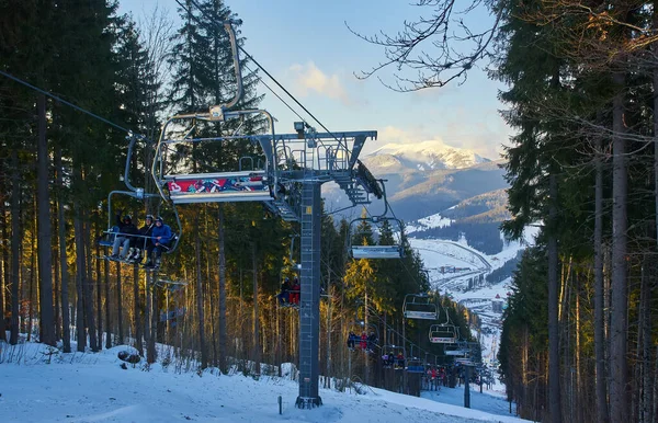 Beautiful View Carpathian Mountain Ski Resort Winter Snowy Landscape — Stock Photo, Image