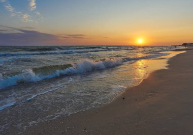 renkli şafak denize. doğa kompozisyon.