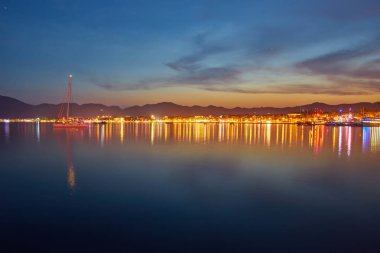 Yaz akşamı Marmaris 'te toprak seti. Türkiye