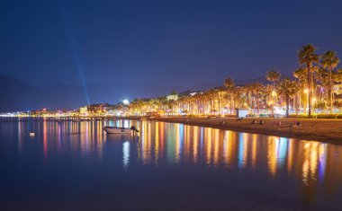 Yaz akşamı Marmaris 'te toprak seti. Türkiye