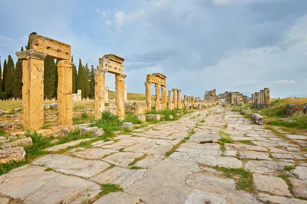 Ruínas Antiga Cidade Hierápolis Colina Pamukkale Turquia Cores Artísticas Adicionadas — Fotografia de Stock