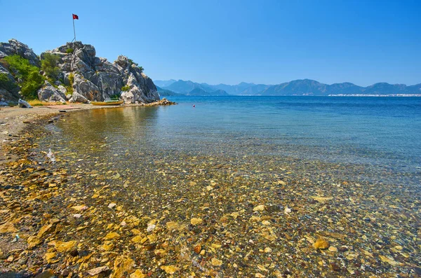 Klippiga Bergsöar Marmarisbukten Havslandskap Med Blå Himmel — Stockfoto