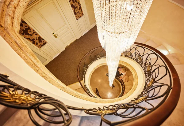 View Wedding Couple Standing End Wooden Stairs — Stock Photo, Image