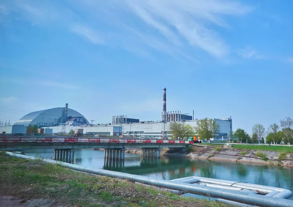 Kernreaktoren Des Tschernobyl Kraftwerks Fluss Pripjat Explodierter Reaktor Mit Sarkophag — Stockfoto