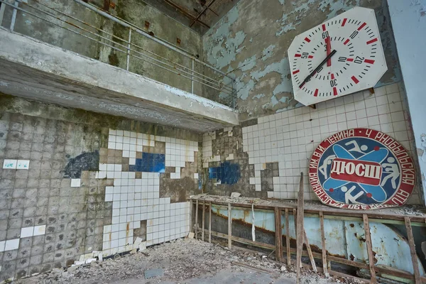 Voormalige Zwembad Pripyat Spookstad Zone Van Tsjernobyl Uitsluiting Die Werd — Stockfoto