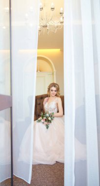 Mutlu gelin sabah. Gelin hazırlanıyor. Düğün Fotoğraf