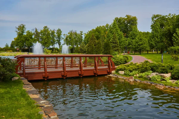 Evening Landscape Banks River Park Sun Bridge — Stock Photo, Image