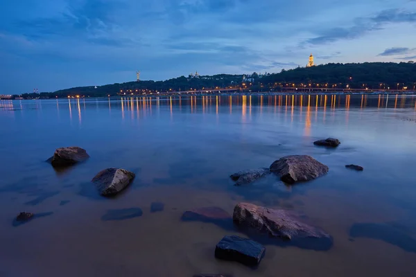 Kvällsutsikt Över Kiev Nattstadsljus Bro Över Floden Panorama Över Huvudstaden — Stockfoto