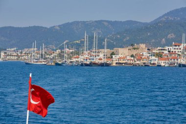 Türkiye 'deki Marmaris plajına bak