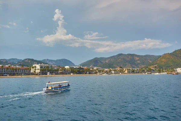Marmaris Marina Türkiye 'de mavi günde