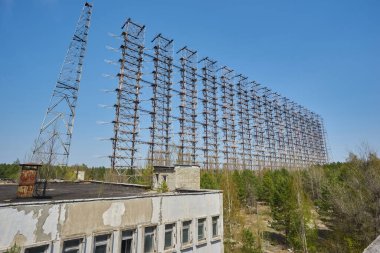 Çernobil Yasak Bölge, Ukrayna 'da eski askeri Duga radar sistemi.