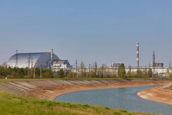 Kernreaktoren Des Tschernobyl Kraftwerks Fluss Pripjat Explodierter Reaktor Mit Sarkophag — Stockfoto