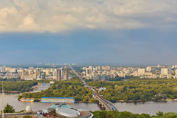 Kyjevské Panorama Mostem Metra Duhou Obloze Ukrajina — Stock fotografie