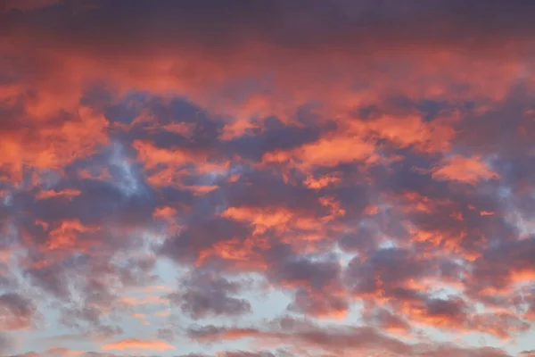Nuvens Cúmulo Nuvens Pôr Sol Com Luz Solar — Fotografia de Stock