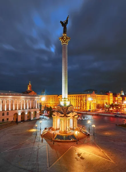 Kyiv Ukraine Września 2017 Nocny Widok Pomnika Niepodległości Placu Majdana — Zdjęcie stockowe