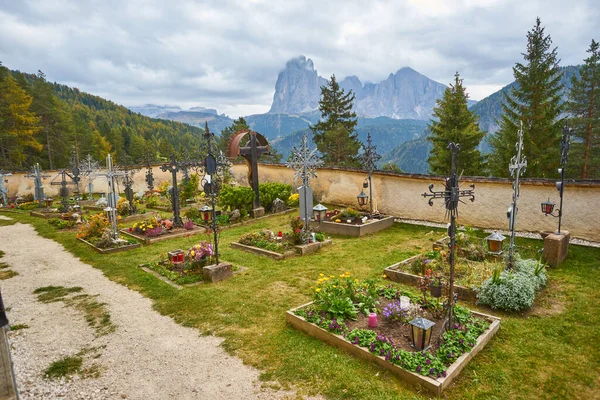 Cemetery Church San Giacomo Ortisei Val Gardena Bolzano Trentino Alto — Stock Photo, Image