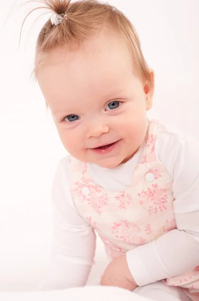 Mooie expressieve schattig gelukkig schattige lachende glimlachende baby — Stockfoto