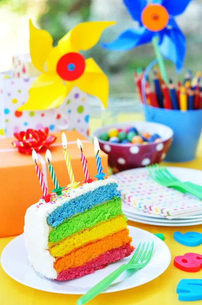 Rainbow cake — Stock Photo, Image