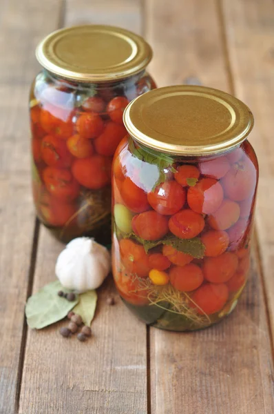 Tomates cherry enlatados — Foto de Stock