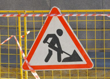 yol çalışmaları işareti