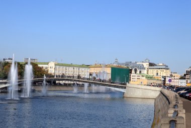 Çeşme Nehri üzerinde