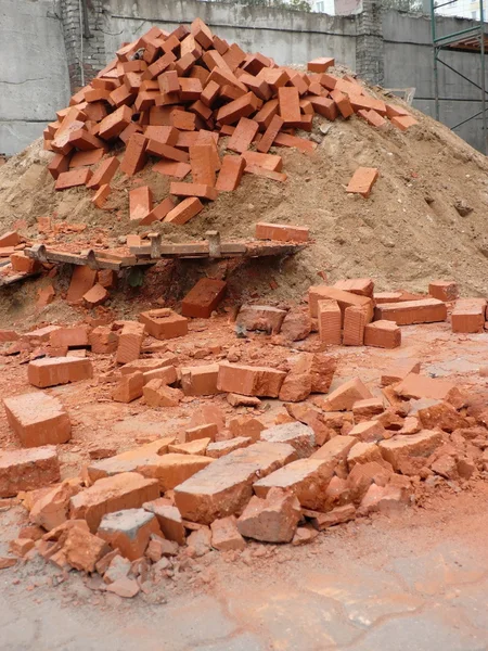 Heap of red brick — Stock Photo, Image