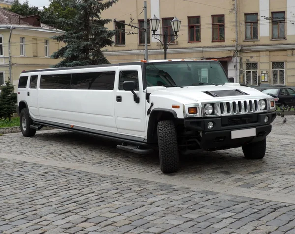 White wedding limousine — Stock Photo, Image