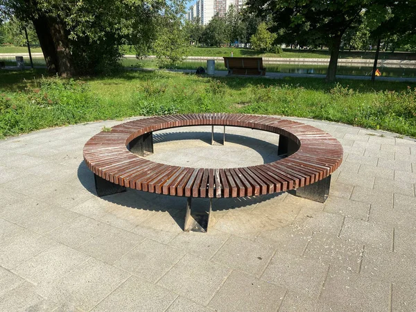 Sommer Stadtpark Bei Trockenem Sonnenschein — Stockfoto