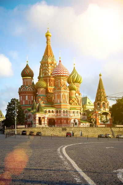 Catedral de São Basílio na Praça Vermelha, Moscou, Rússia — Fotografia de Stock