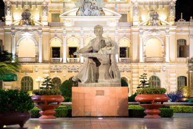 Ho Chi Minh City Hall Saigon içinde doğal görünümünü