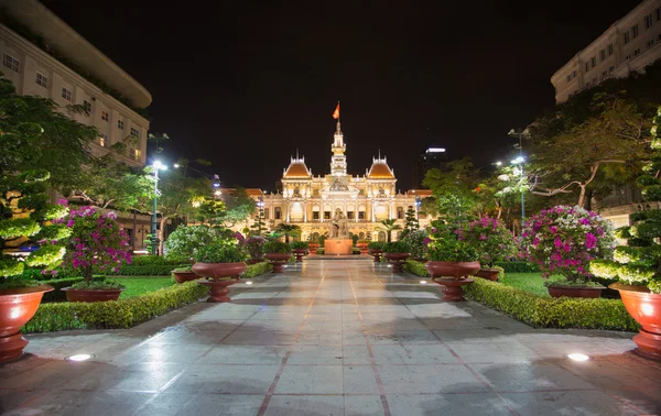 Vacker utsikt över Ho Chi Minh City Hall i Saigon — Stockfoto