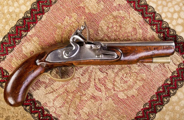 Antyczny angielski flintlock pistolet. — Zdjęcie stockowe