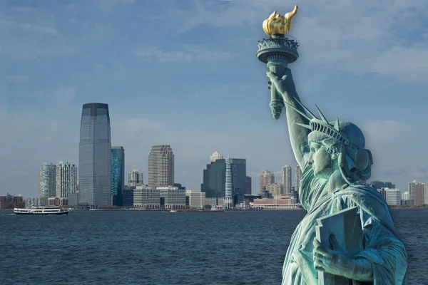 Statue of Liberty and New Jersey. — Stock Photo, Image