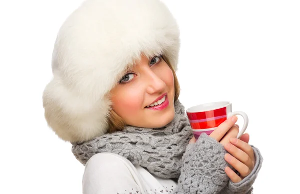 Menina sorrindo jovem com caneca — Fotografia de Stock