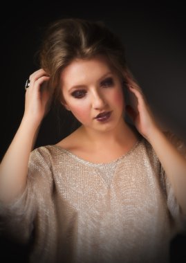 Grey genç kız portresi