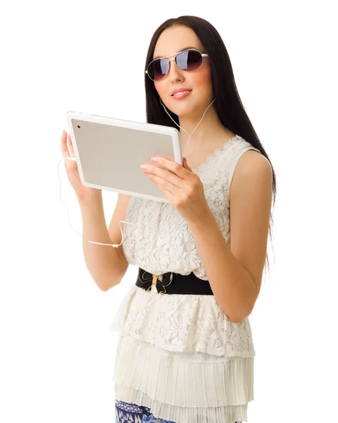Chica joven habla por tableta PC —  Fotos de Stock