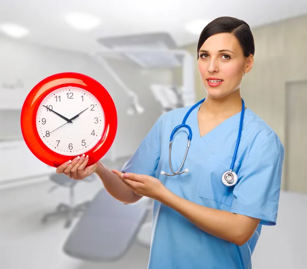 Doctor con reloj — Foto de Stock