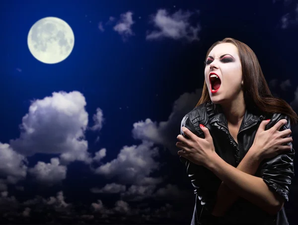 Zombie meisje op nachtelijke hemel — Stockfoto